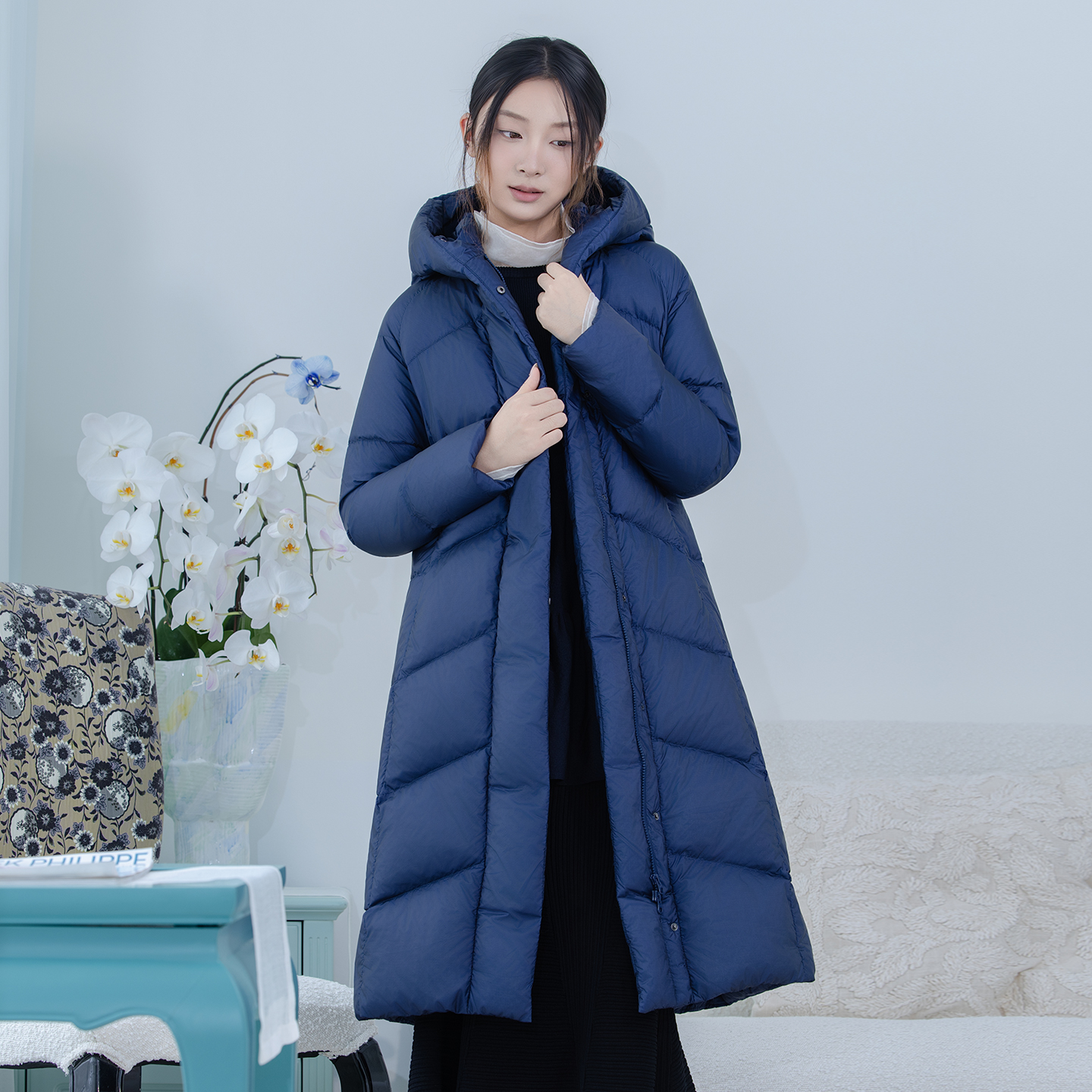 README长款直身连帽羽绒服