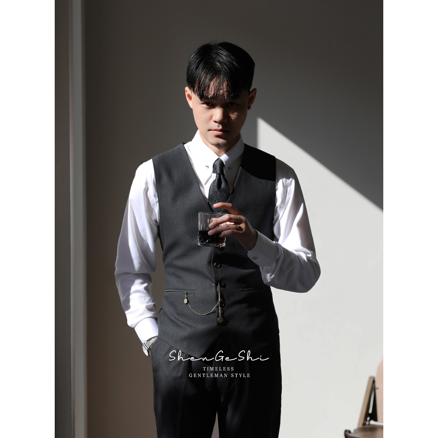 商务休闲英伦百搭新郎结婚 英伦深灰色修身V领男士上班西装马甲