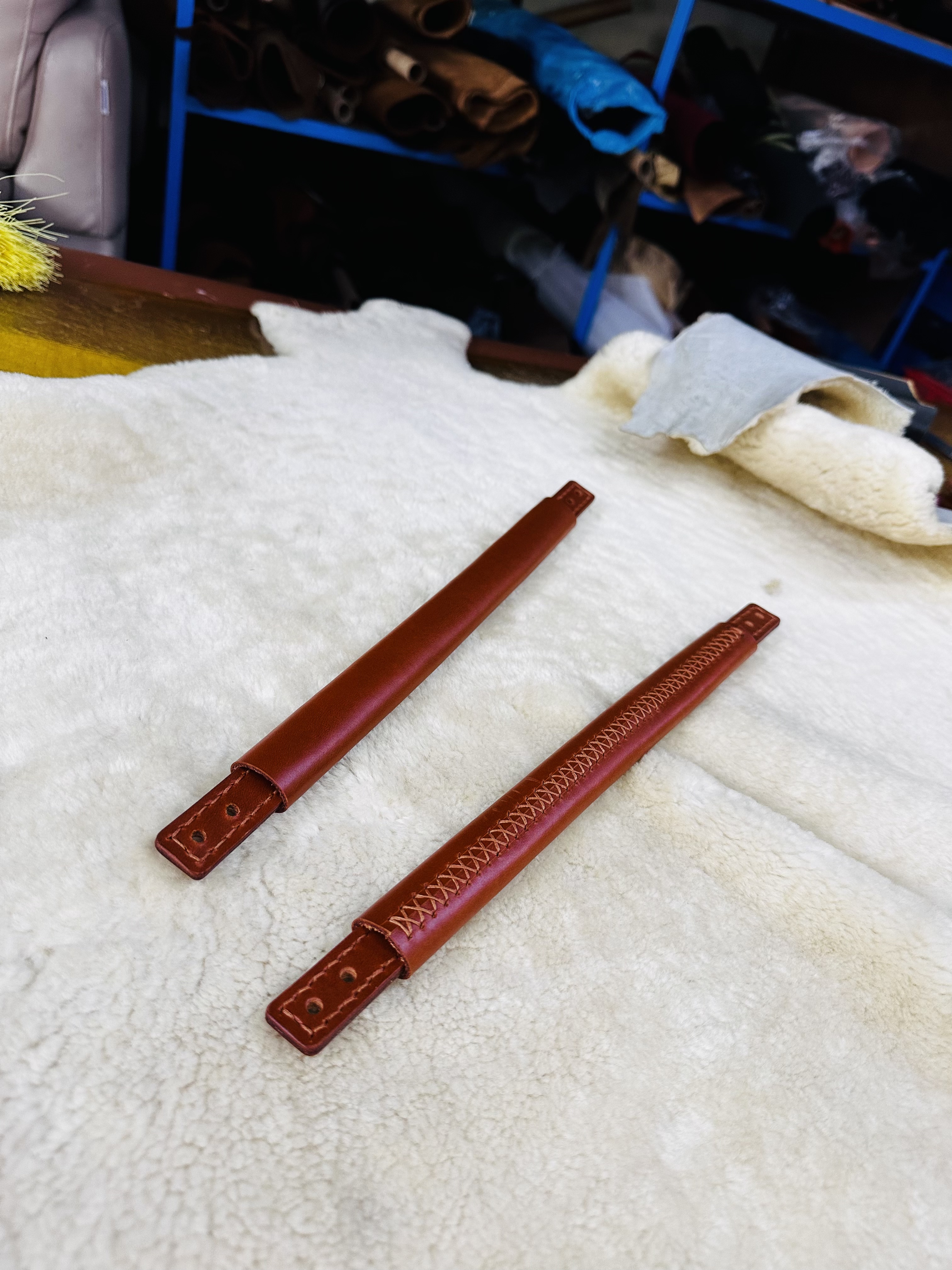 头层牛皮料手工缝制提手把手木盒电池音箱提手拉手