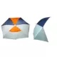Switch -colored Beach Umbrella может разместить 3 взрослых