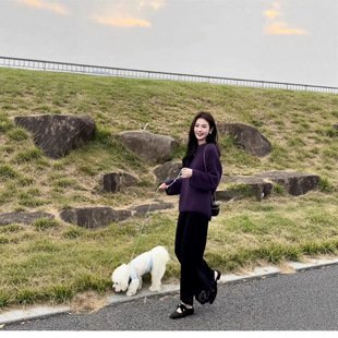 时尚冬季纯色女圆领厚款兔毛毛衣气质显瘦高腰黑色蕾丝边半裙