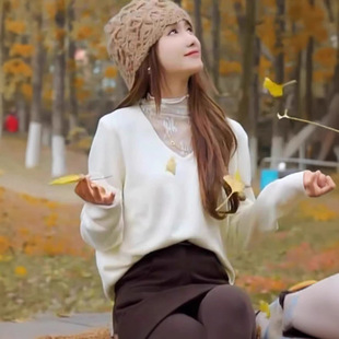 2025秋冬新款镂空蕾丝半高领纯色打底针织衫