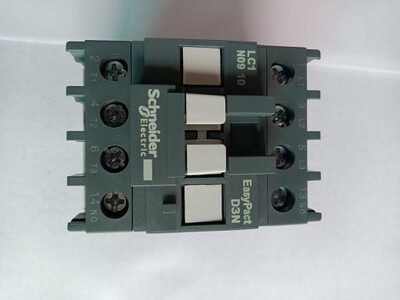 全新原装施耐德接触器LC1N0910B5N