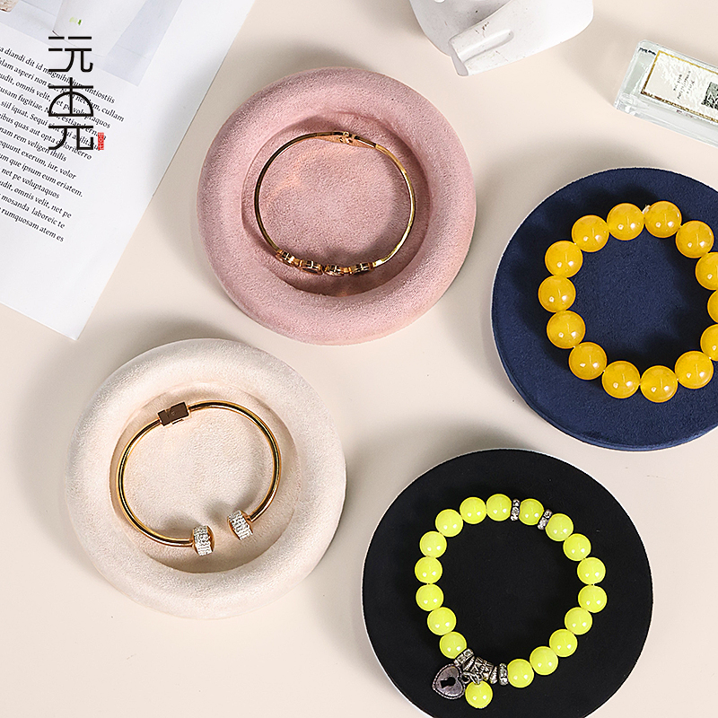 树脂手串展示珠宝饰品