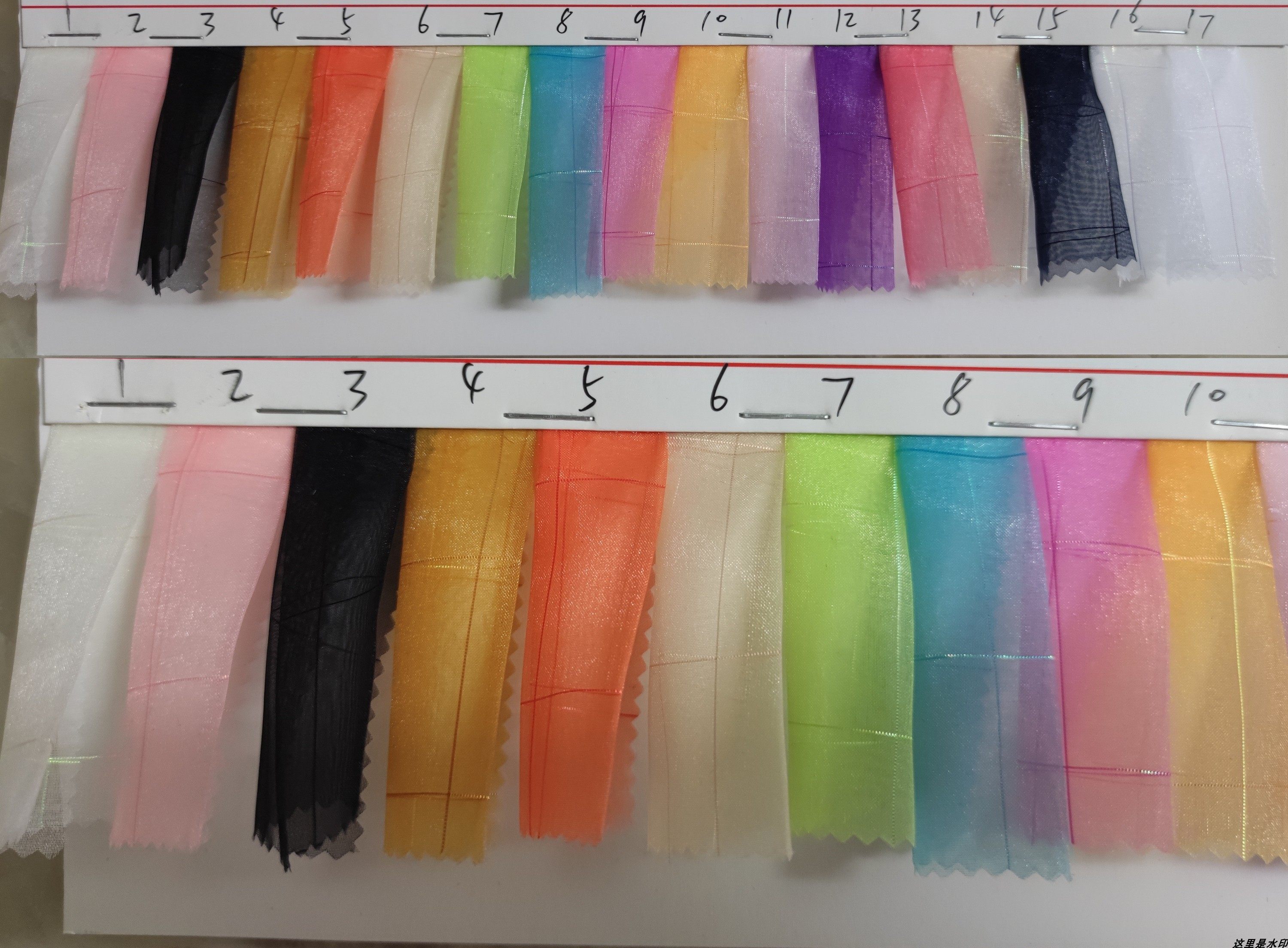 现货供应闪光进口方格纱 女装春夏围巾披肩连衣裙布料 欧根纱面料