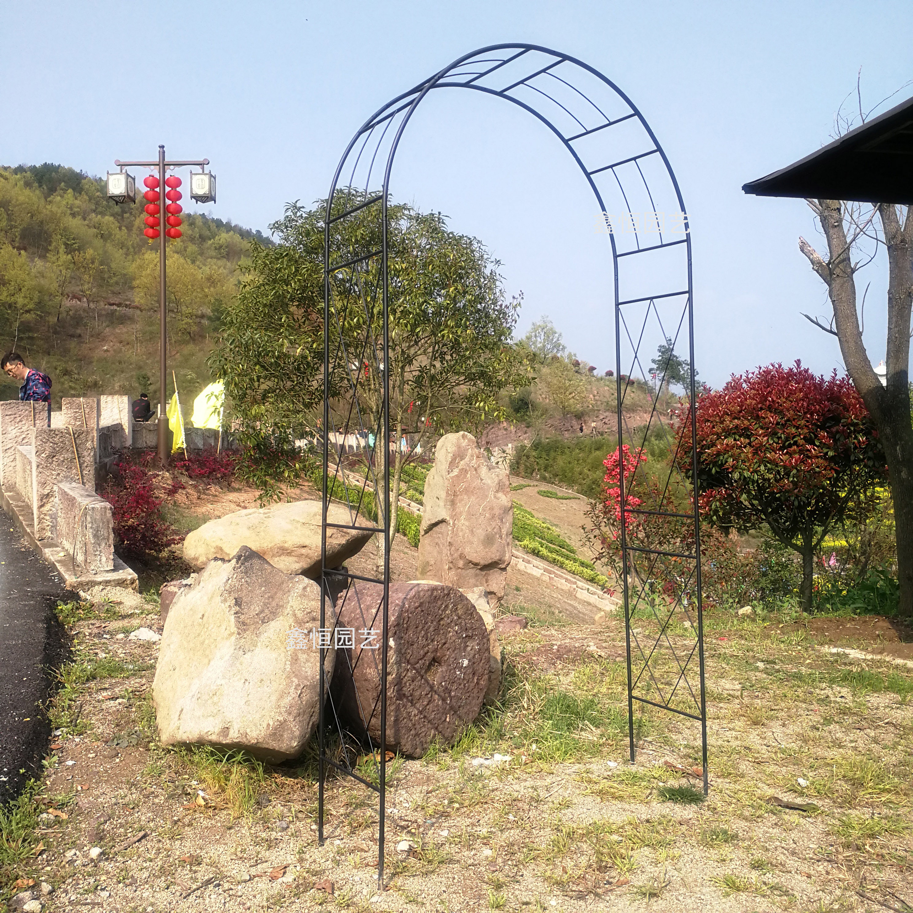 新品铁艺拱门爬藤架 落地式月季架铁制简约花架 户外爬藤架