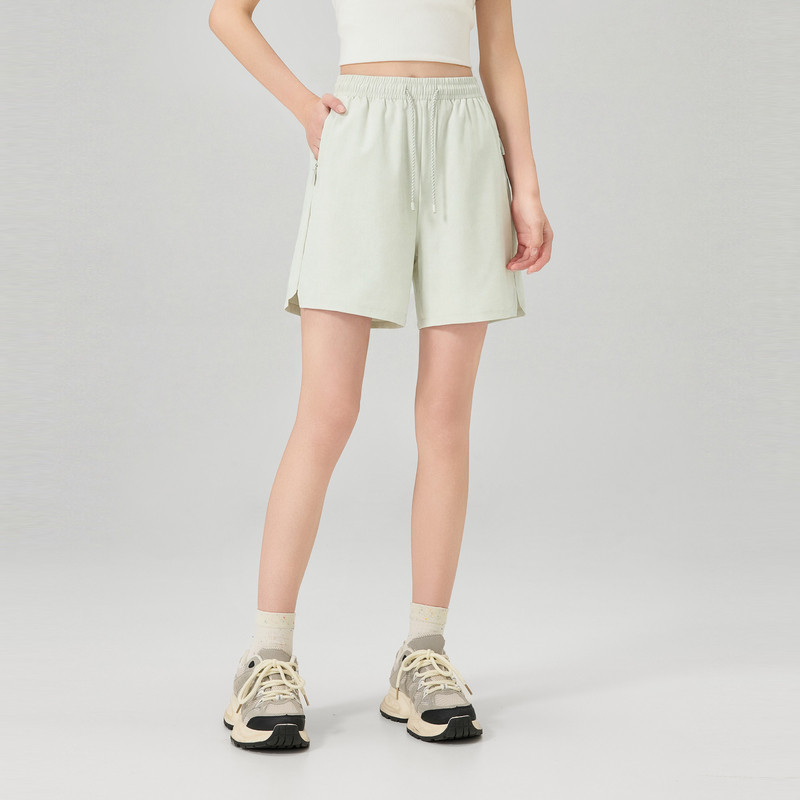 快鱼白色运动短裤女夏季薄款裤子宽松休闲裤小个子透气柔软热裤