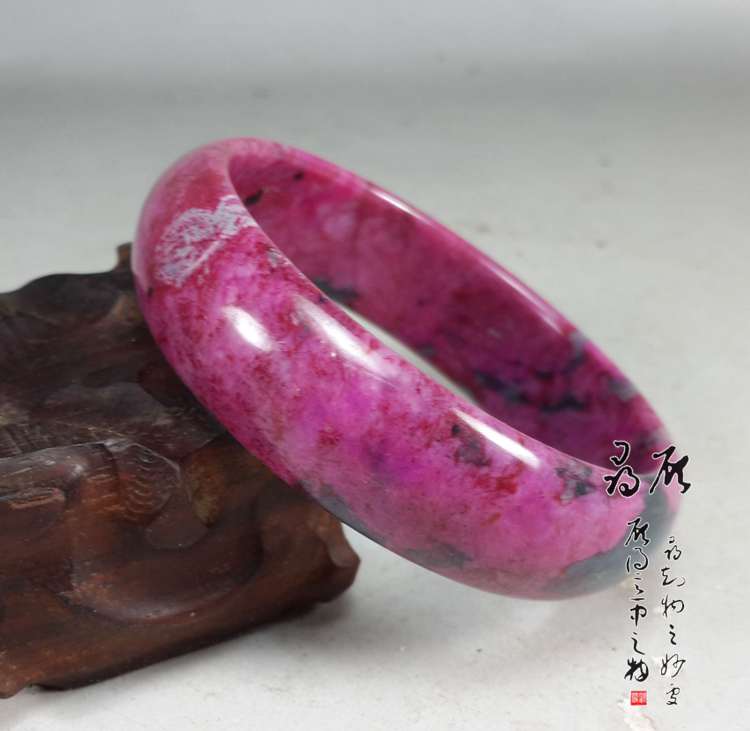 粉色玉石手镯【a级桃花玉手镯-超漂亮粉色手镯】生日礼物