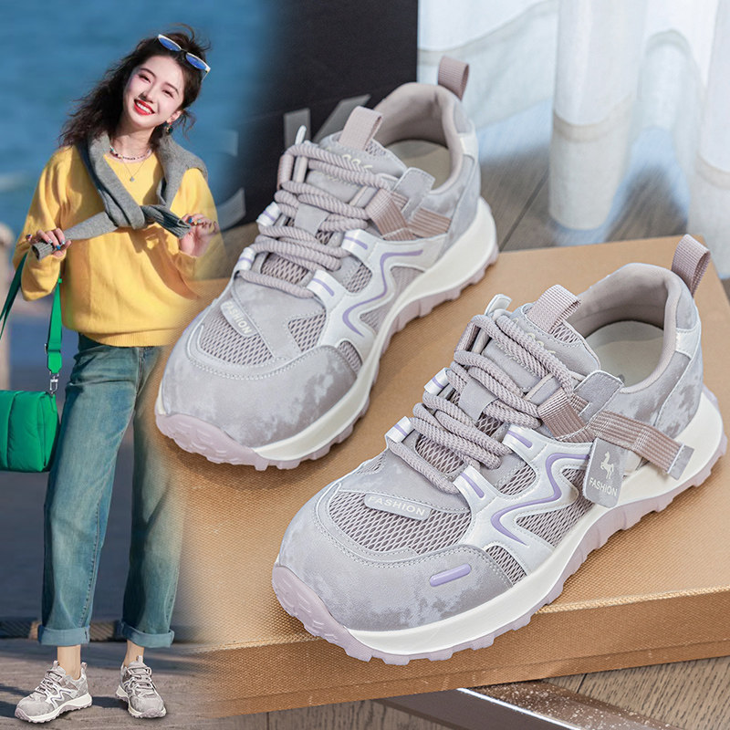 春款鞋子女2026新款配裙子轻便软底大码女鞋41到43真皮百搭老爹鞋