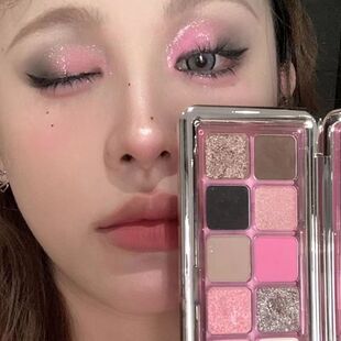 单眼皮眼影盘2023新款粉墨小烟熏哑光珠光甜酷辣妹盘芭比粉哥特风