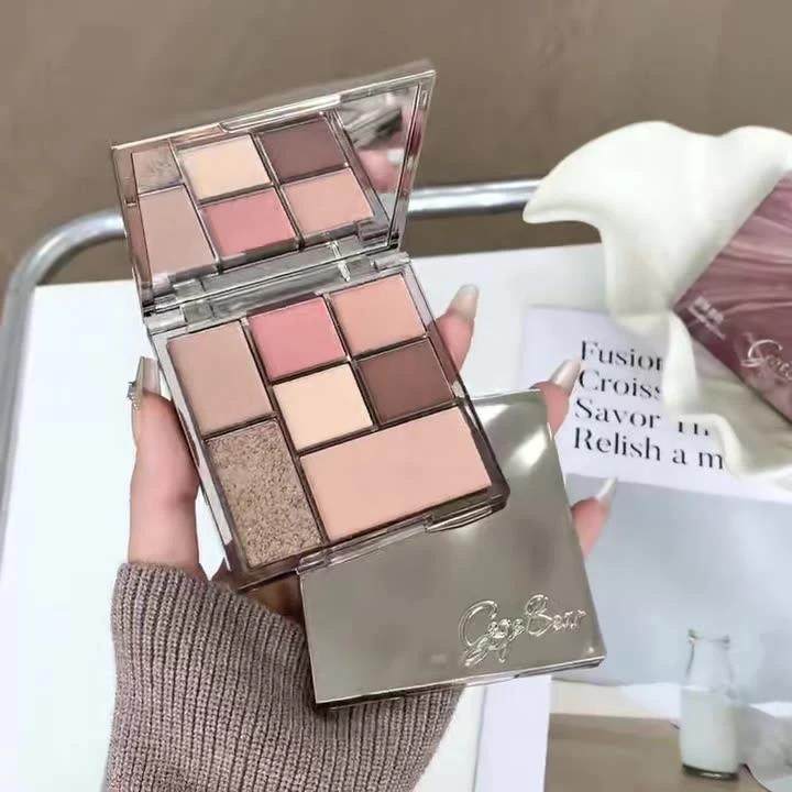 戈戈小熊七色玩趣组合盘 细腻哑光自然学生伪素颜眼影盘彩妆平价