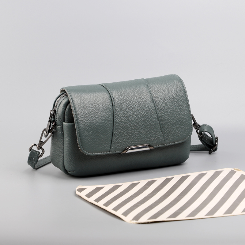 女士牛皮斜挎包洋气软皮多层小包