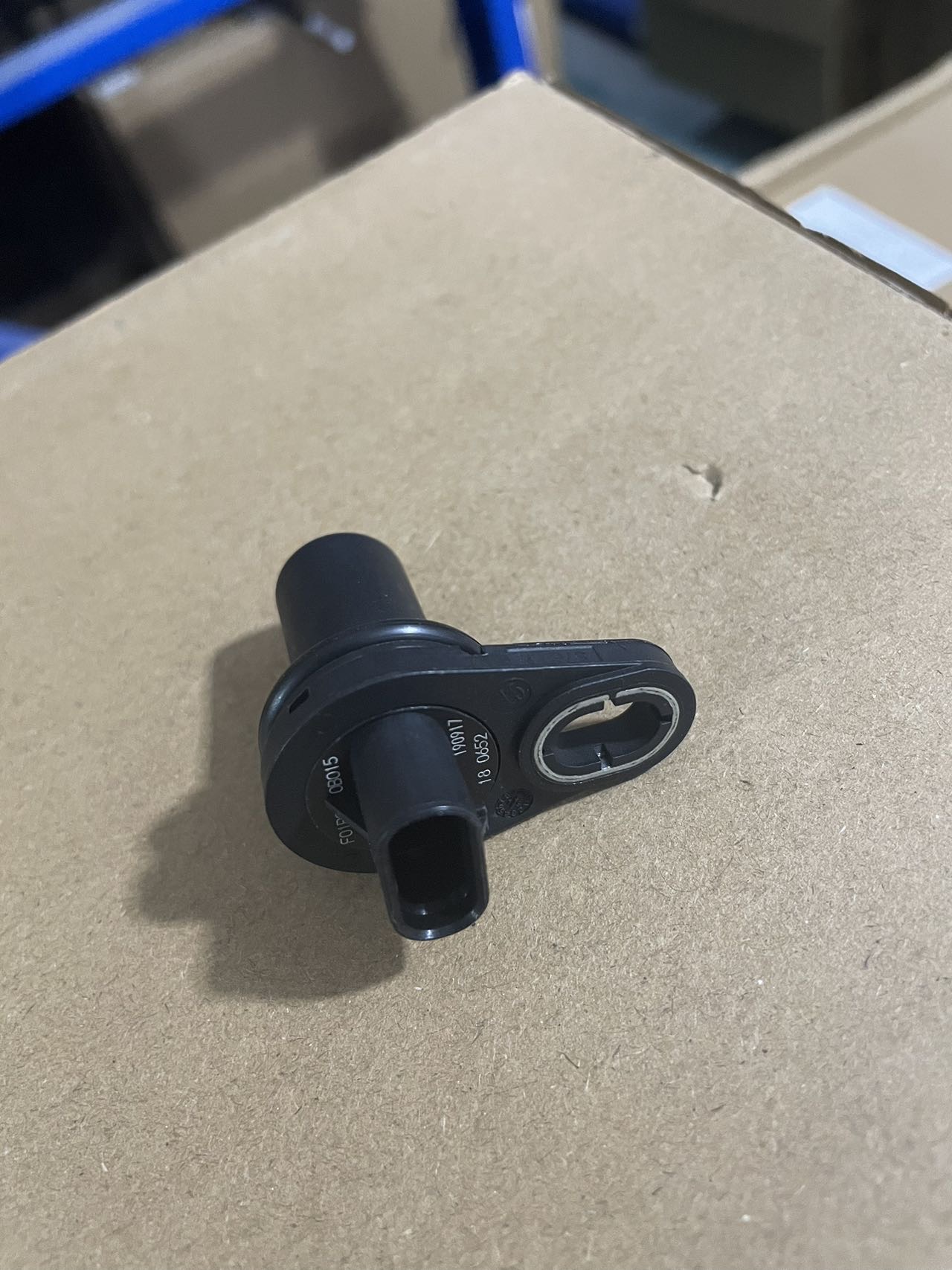 英伦海景SC7原厂帝豪1.8远景1.5相位凸轮轴位置传感器F01R00B015