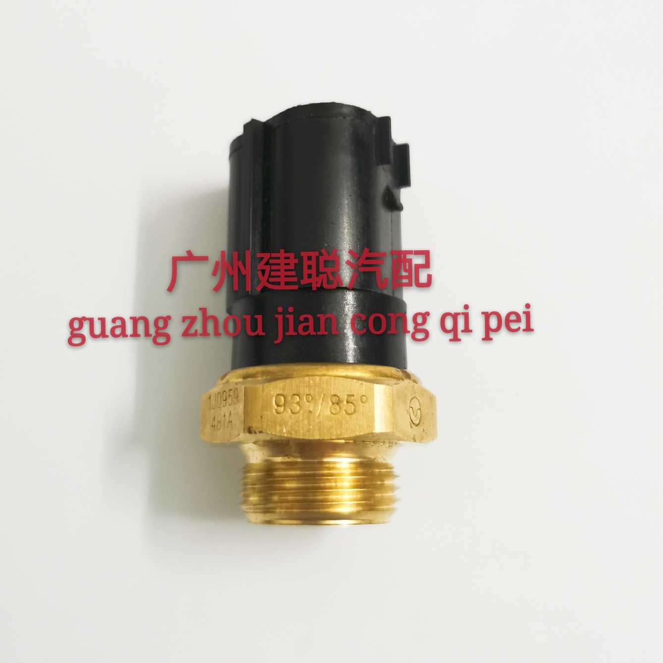 桑塔纳温度传感器