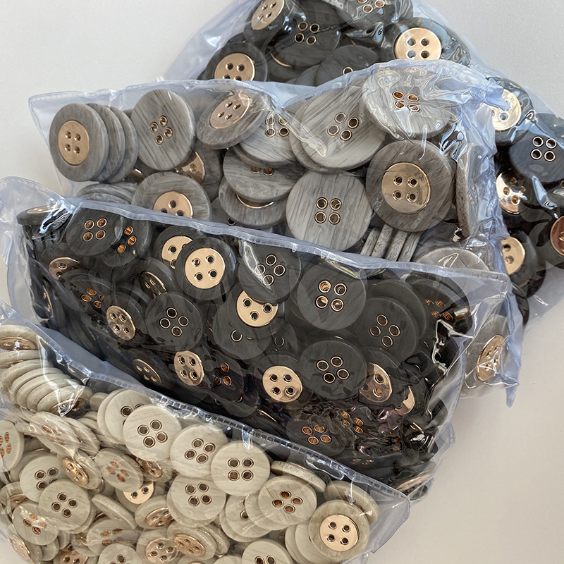 艺森ESSTUDIO四眼树脂金属木纹纽