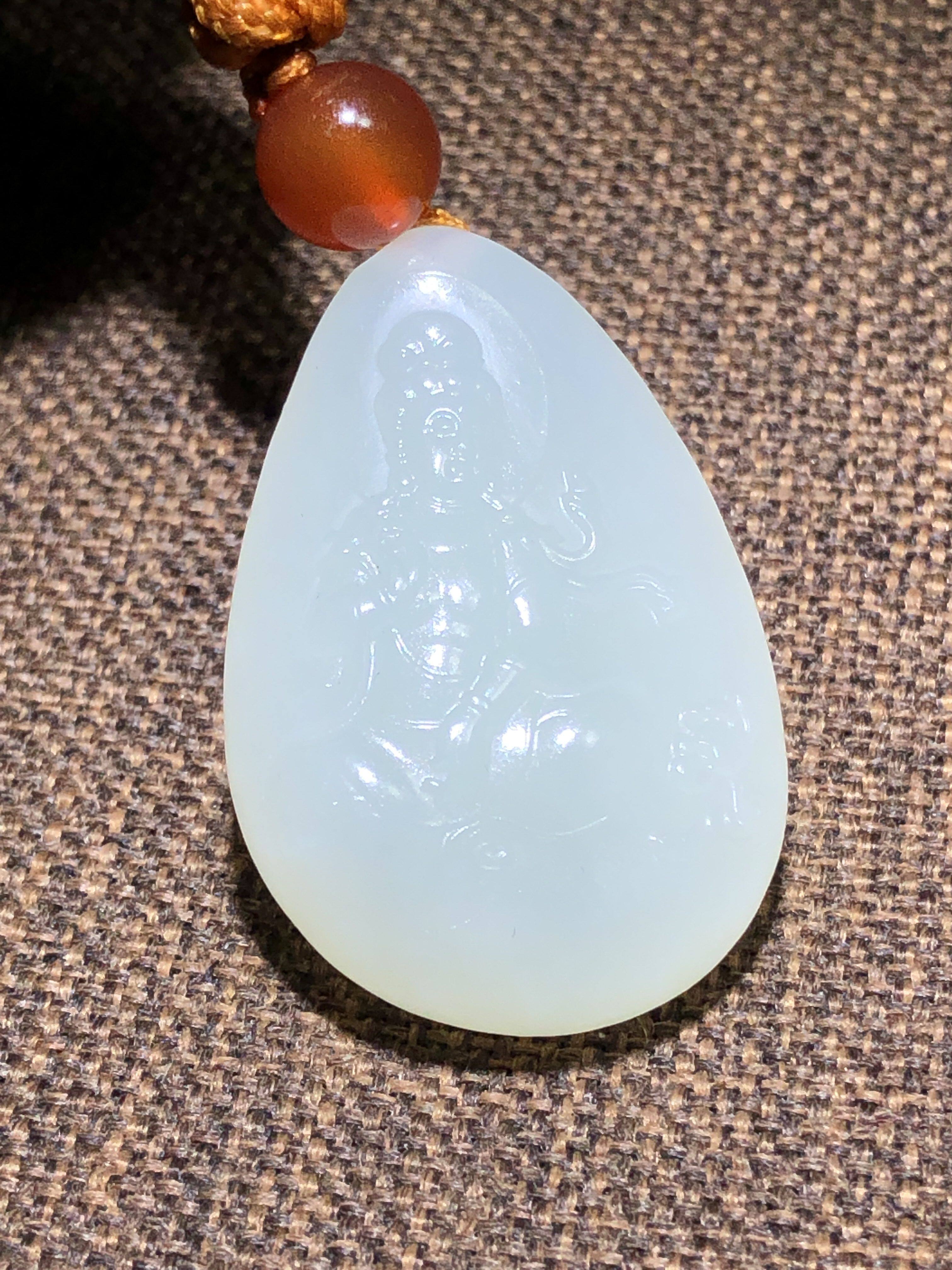 15 g白玉观音籽料挂件
