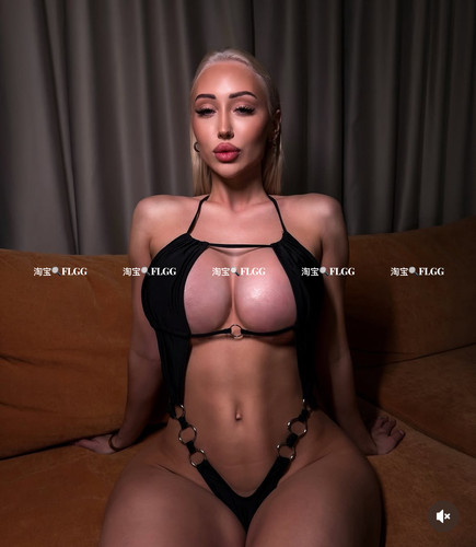 FLGG欧美性感挂脖镂空连体泳衣女小胸聚拢显大温泉度假沙滩比基尼