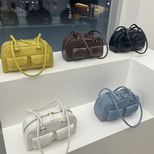 许允真泫雅金雪炫孙胜完同款包包