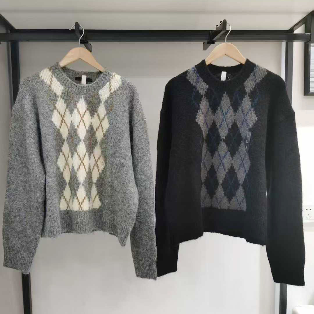 秋冬女装菱格套头针织衫毛衣