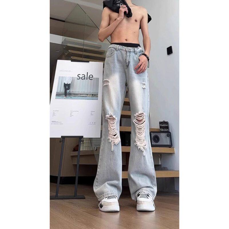 显瘦高街vibe浅蓝色美式微喇裤修身直筒弯刀夏季男破洞牛仔裤裤子