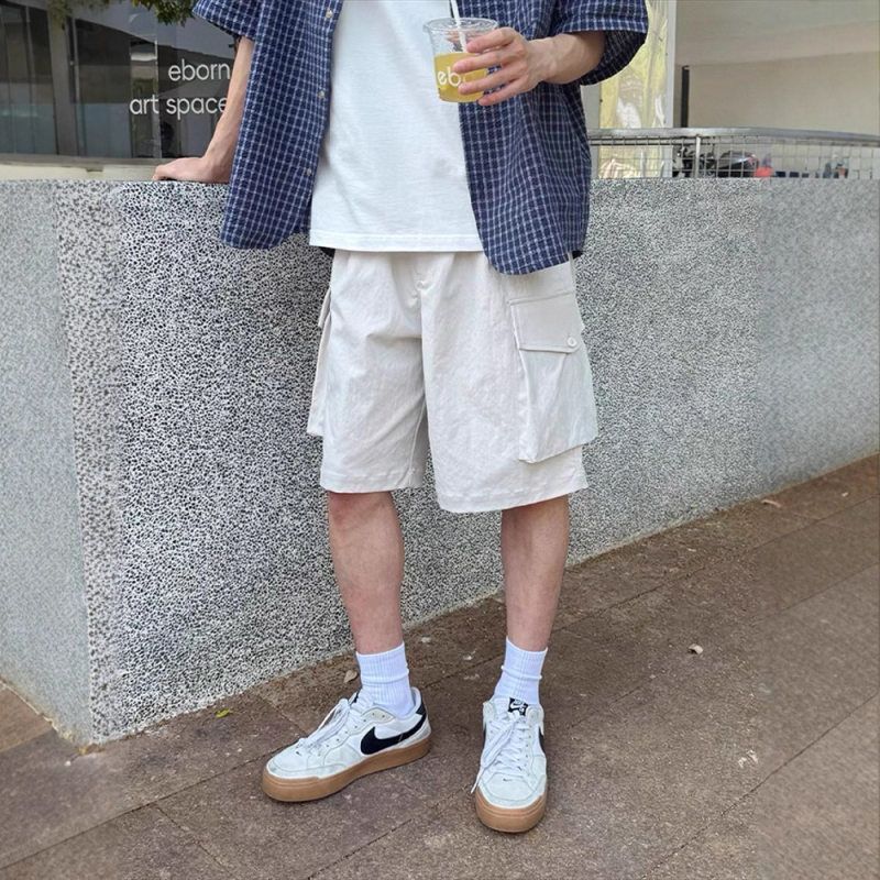 宽松米夏季潮牌运动休闲白色短裤男生大口袋工装五分裤男款半截裤