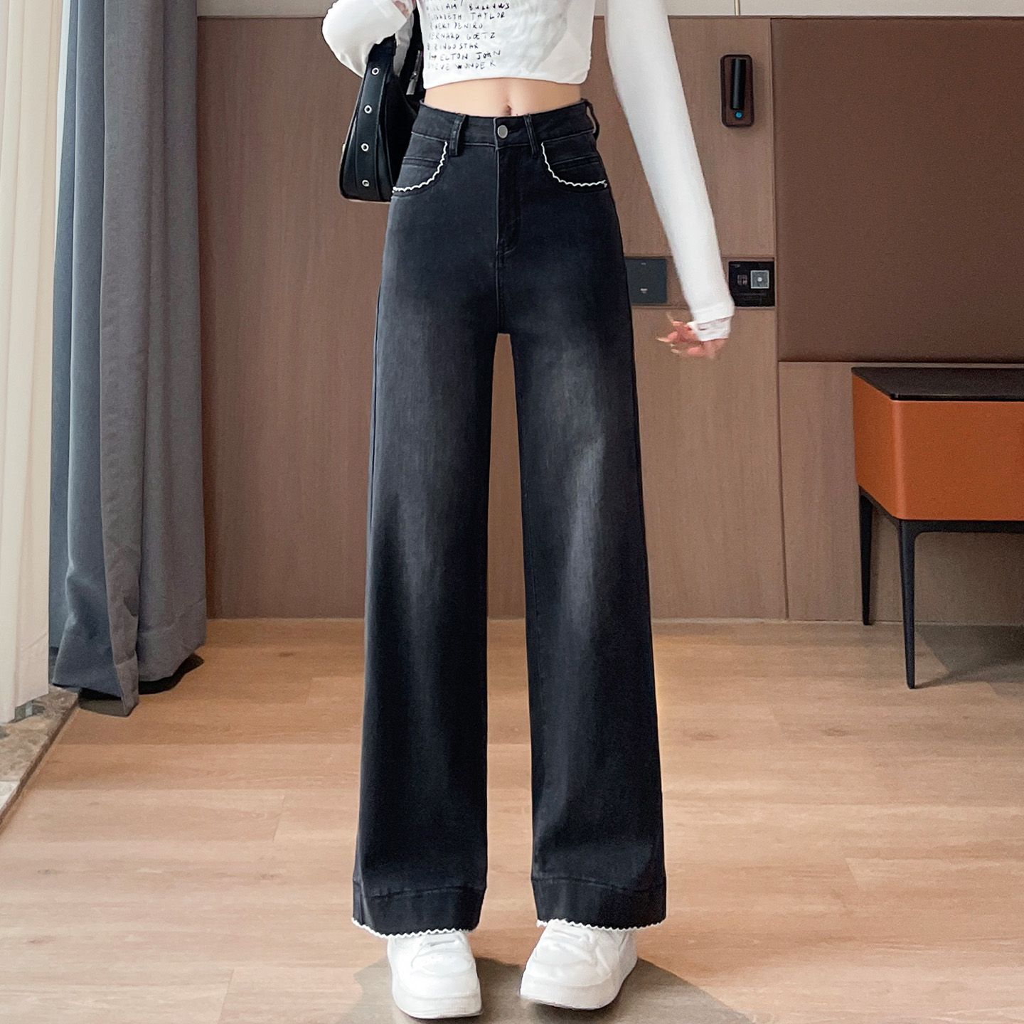 小个子弹力烟灰色直筒牛仔裤女