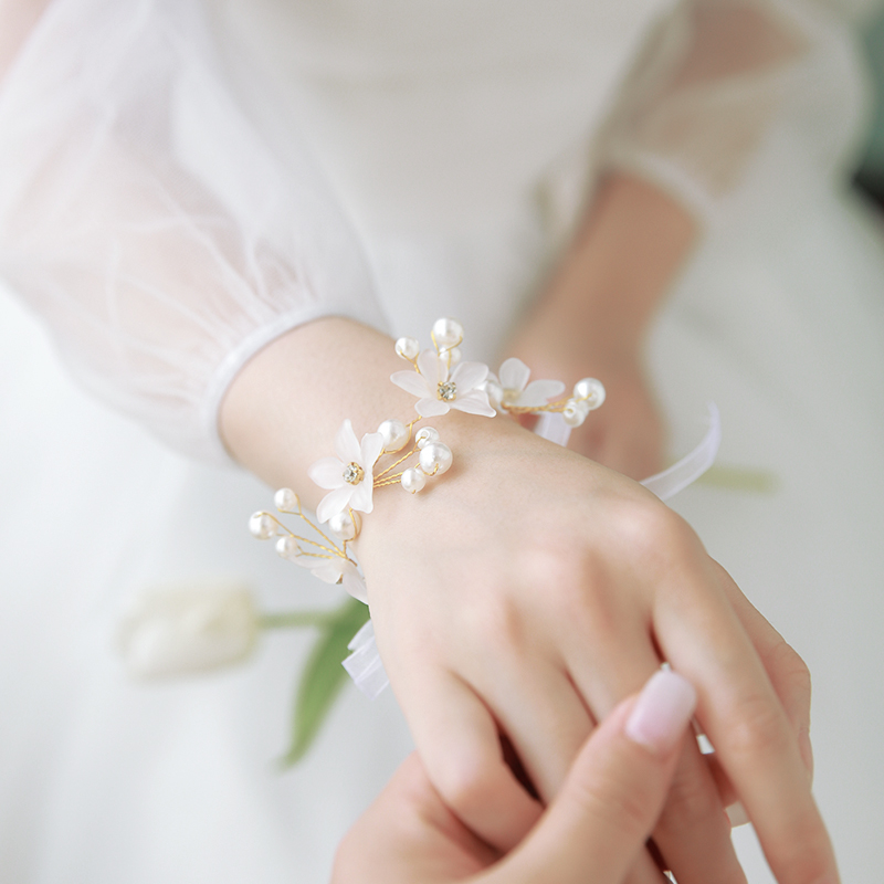 结婚伴娘手腕花高级感