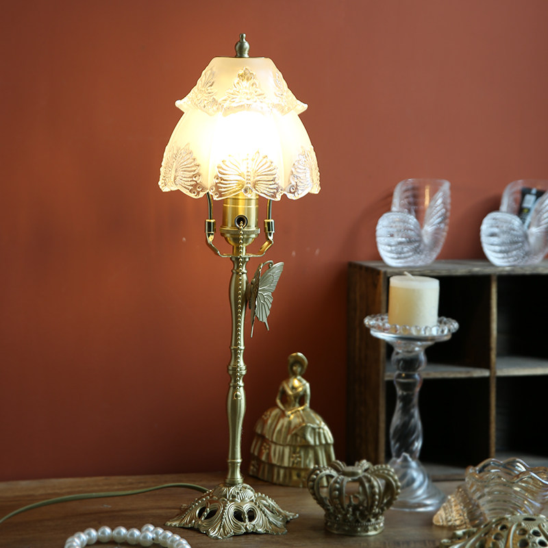原创 法式复古小众黄铜水晶玻璃台灯Vintage中古雕花卧室床头灯