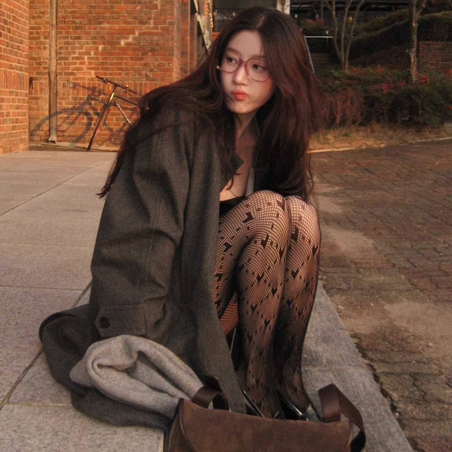 现货超绝电影氛围感慵懒随性松弛爱心图案提花镂空网袜连裤袜丝袜