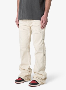 Mnml 侧边钮扣水洗米白色复古四季宽松直脚流行高街喇叭牛仔裤男