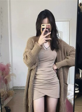 套装女秋冬新款纯欲风吊带连衣裙收腰显瘦包臀裙宽松开衫毛衣外套