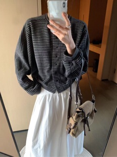 卫衣开衫 晨间序曲 韩系简约条纹百搭圆领长袖 moon 短外套 About