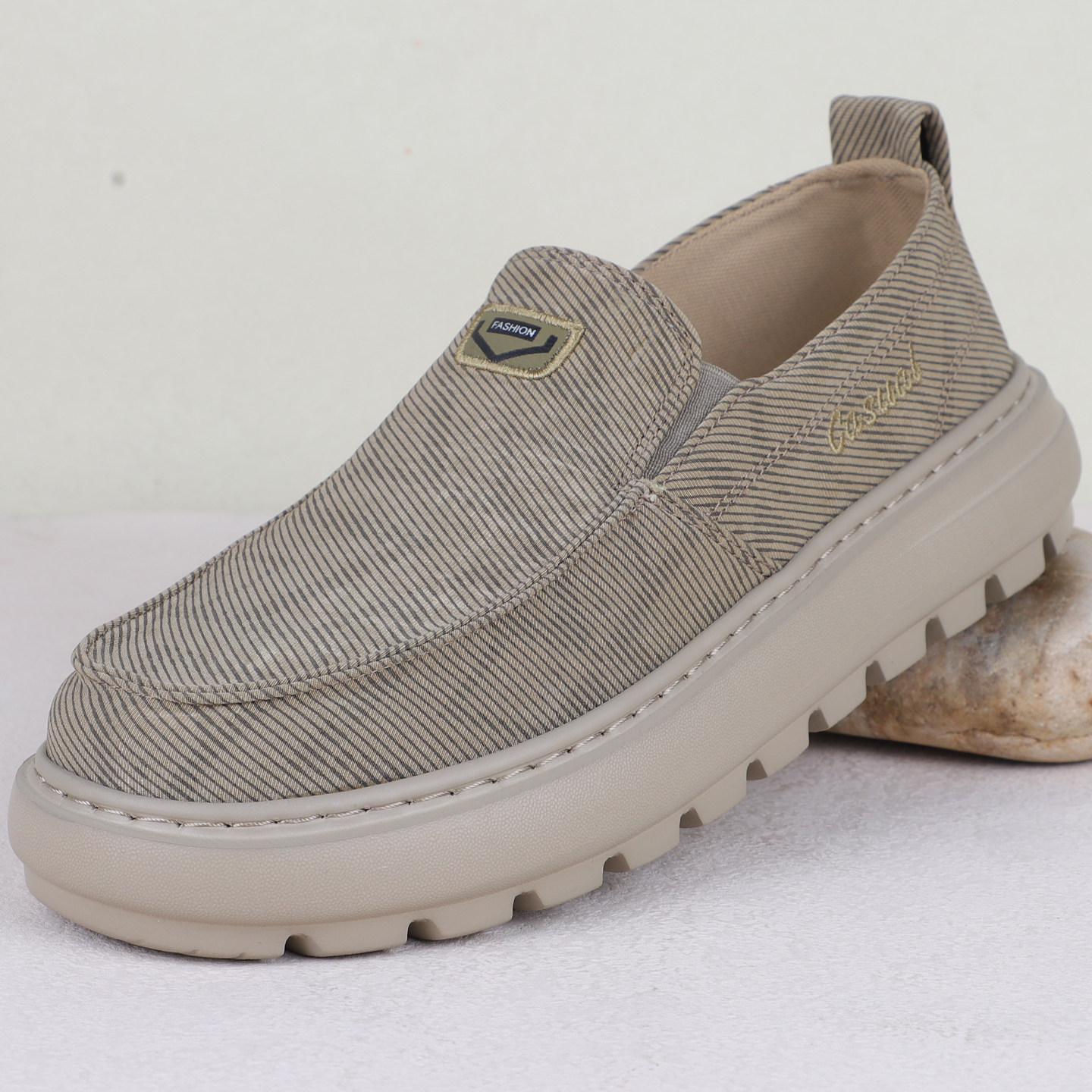 老北京新款布鞋男士舒适透气一脚蹬青年百搭简约轻底开车男鞋休闲