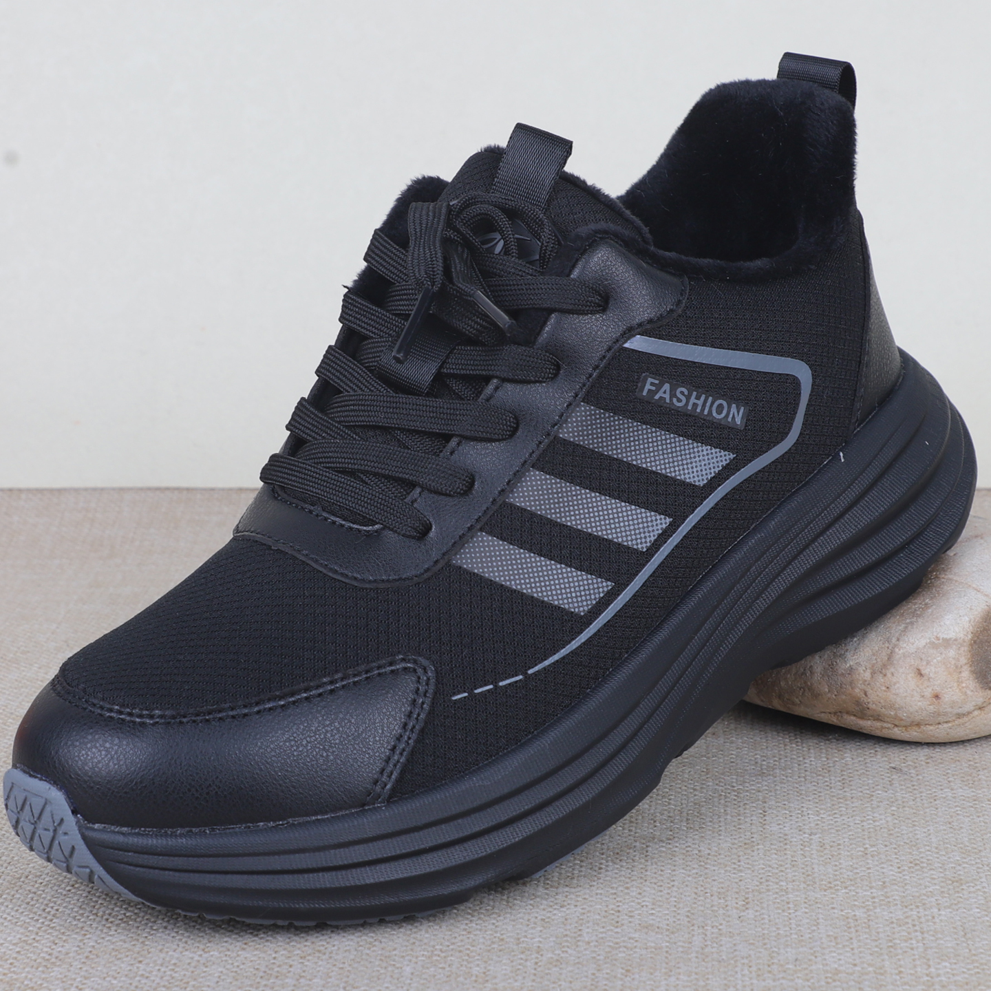 老北京加绒棉鞋男款25冬系带户外运动休闲鞋健步百搭爸爸薄绒二棉