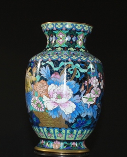 出口创汇期景泰蓝掐丝珐琅观音花瓶一件 831A3