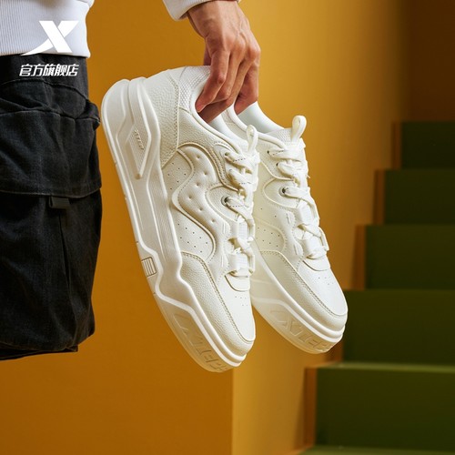 特步悠白|板鞋2025冬季新款潮流舒适百搭休闲鞋男运动鞋