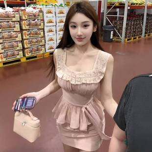 法式 收腰上衣高腰顯瘦包臀裙兩件套女夏季 度假風套裝 純欲蕾絲無袖