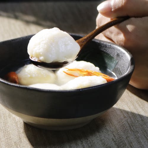 湖北荆州淡水鱼实心鱼丸火锅食材