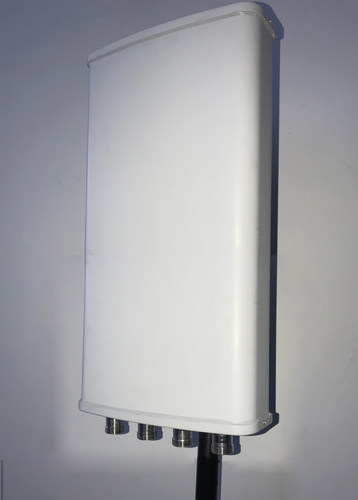 5G定向天线3300-3800MHz 65° 15dBi双极化四端口定向板状天线