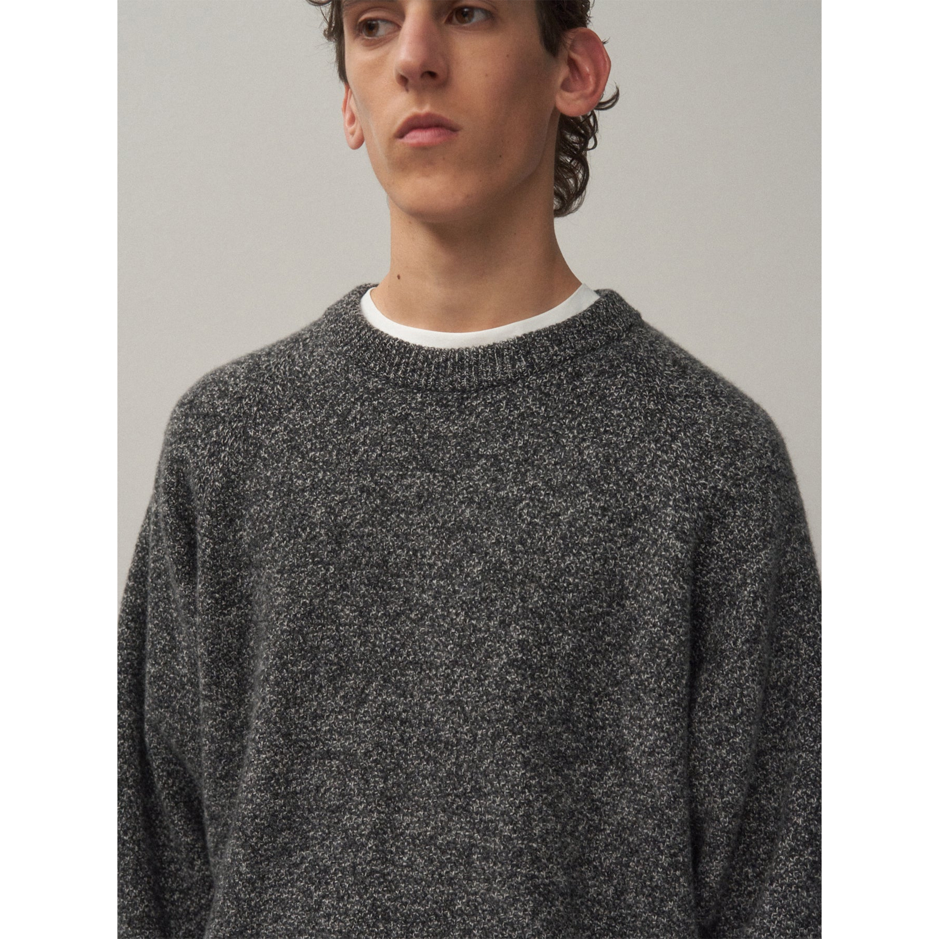 ATON澎松柔软不扎刺圆领毛衣