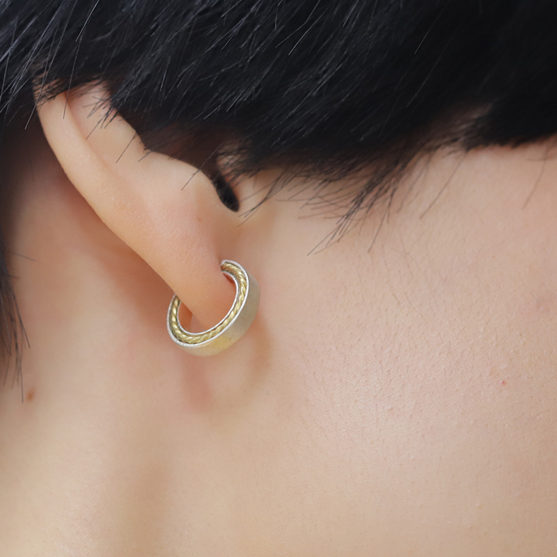 不规则低调雾面925银耳钉