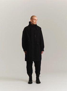 法国Casey Casey防水隐藏式钮扣改良插肩袖连帽风衣鱼尾外套黑色