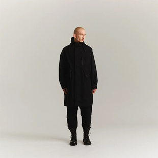 法国Casey Casey防水隐藏式钮扣改良插肩袖连帽风衣鱼尾外套黑色