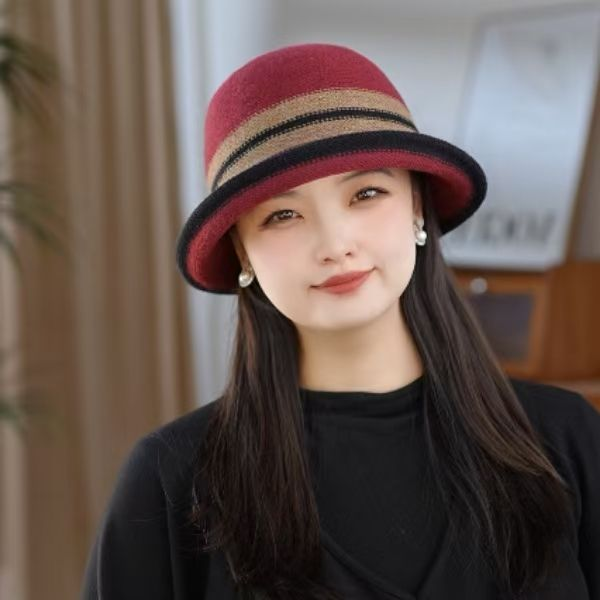 2025秋冬新款英伦风小礼帽气质百搭针织渔夫帽女显脸小保暖盆帽潮