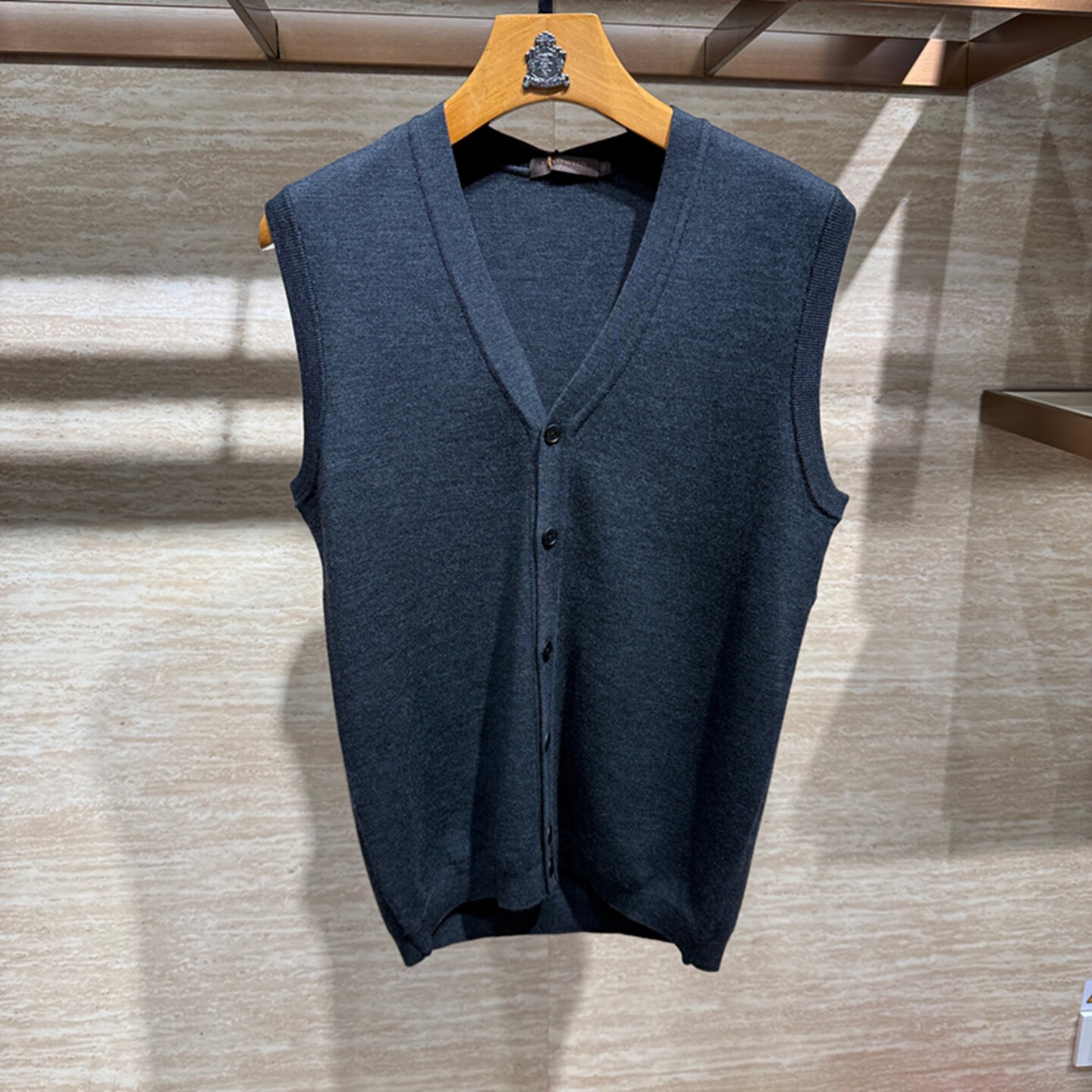 圣宝龙背心26专柜新款正品春秋男装V领山羊绒马甲外套SP448403