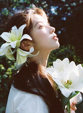 氛围感百合花朵抓夹发夹