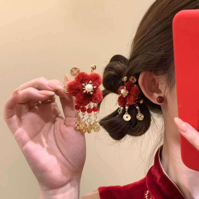新年汉服发饰红色喜庆花朵发夹秋冬毛绒铜钱流苏发卡2026新款头饰,饰品/流行首饰/时尚饰品新,发饰,淘宝优惠券,粉丝福利购,淘宝优惠卷