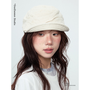定制款！纹理感棉麻破洞报童帽女2026新款春秋品质褶皱帽子贝雷帽