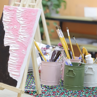 多巴胺小铁桶粉色圆桶化妆笔彩色可爱学生桌面收纳美术画画洗笔桶