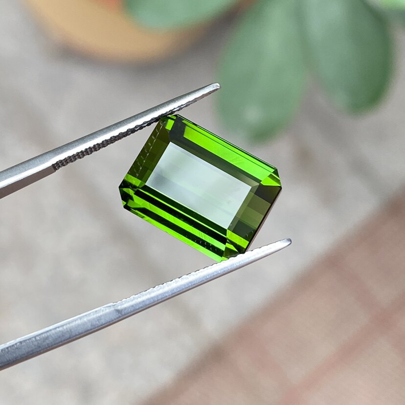 路兴珠宝 天然巴西电光绿碧玺 全净裸石 戒面正方形 绿色系翠绿色